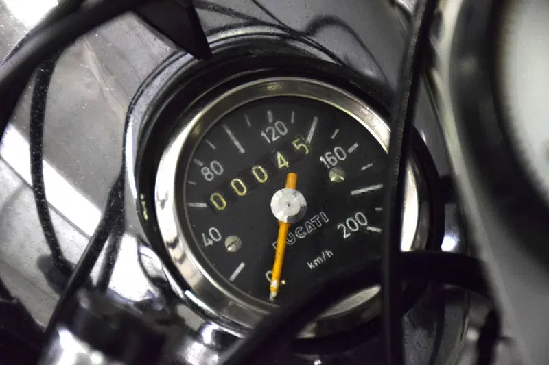 Ducati Mark 3 450 Desmo (11)