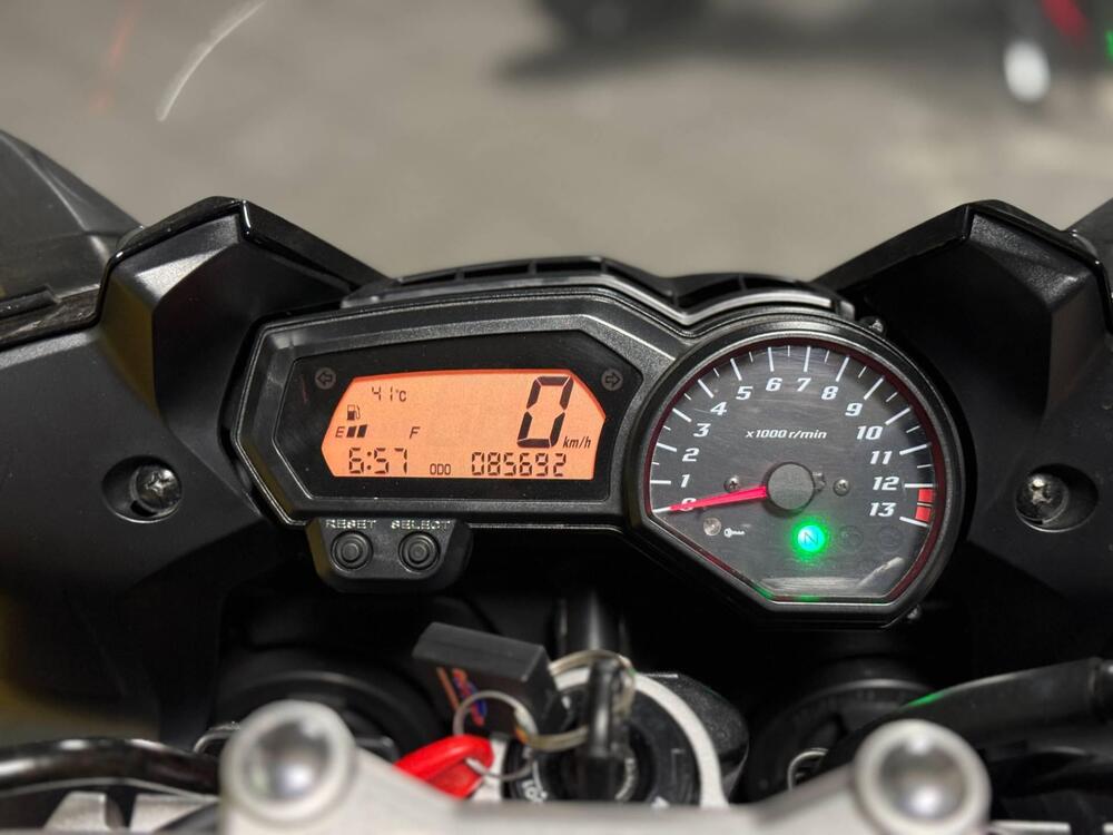 Yamaha FZ1 Fazer ABS (2006 - 16) (2)
