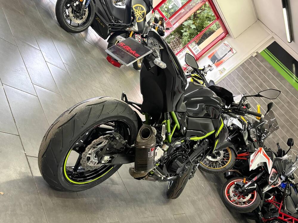 Kawasaki Z 900 Performance (2021 - 24) (5)