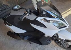 Kymco Downtown 300i ABS (2009 - 17) usata