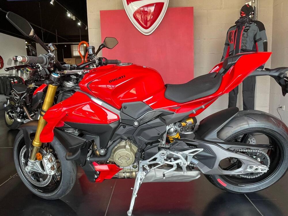 Ducati Streetfighter V4 S (2025)