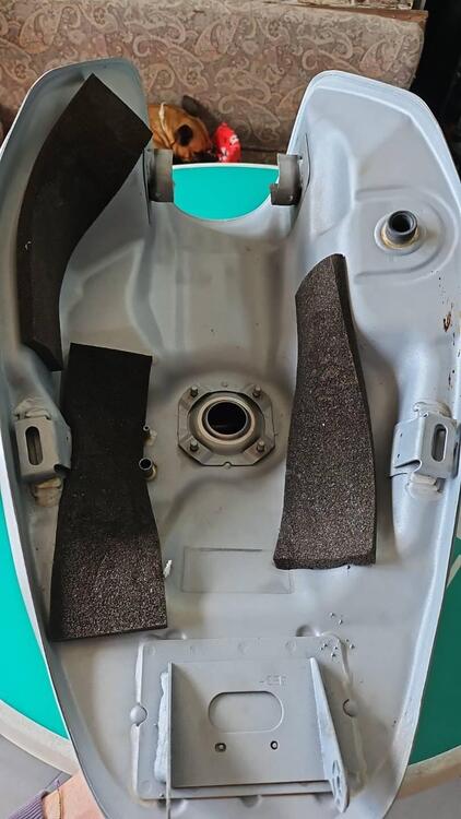 Serbatoio HONDA CB 600 (2)