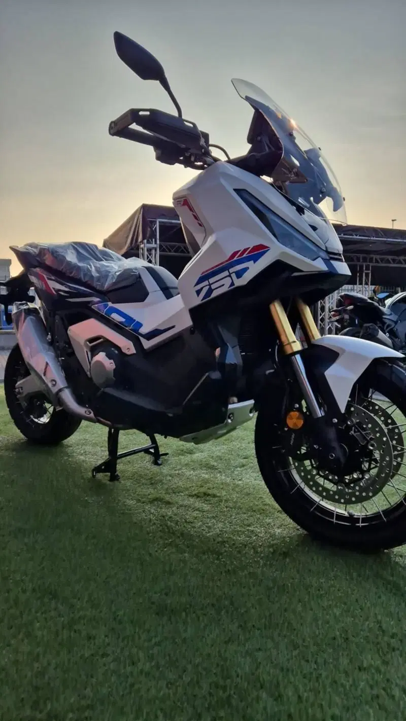 Honda X-ADV 750 Special Edition (2026) (4)
