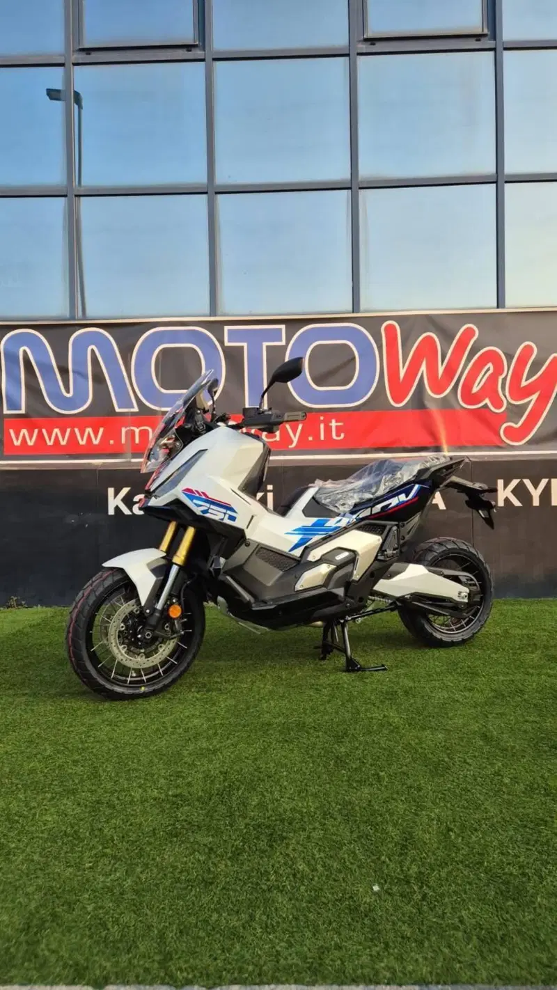 Honda X-ADV 750 Special Edition (2026) (5)