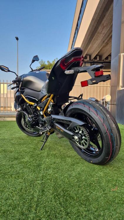 Kawasaki Z 900 (2025 - 26) (5)