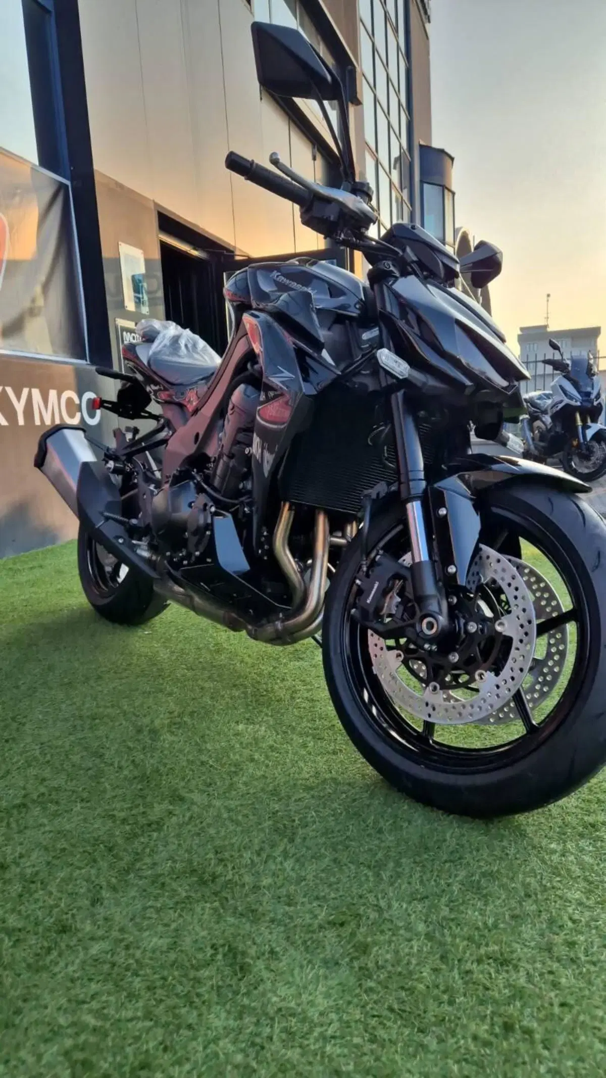 Kawasaki Z 1100 (2026) (6)