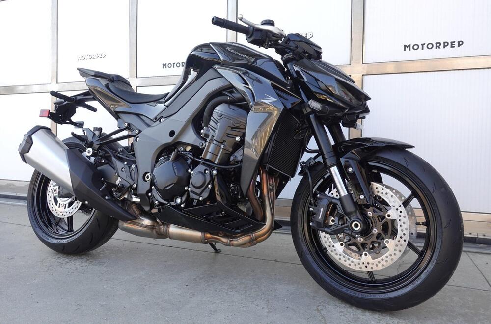 Kawasaki Z 1100 (2026) (2)