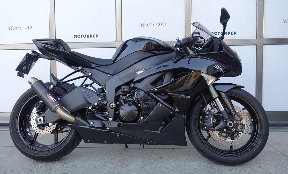 Kawasaki Ninja 600 ZX-6R (2009 - 16) (2)