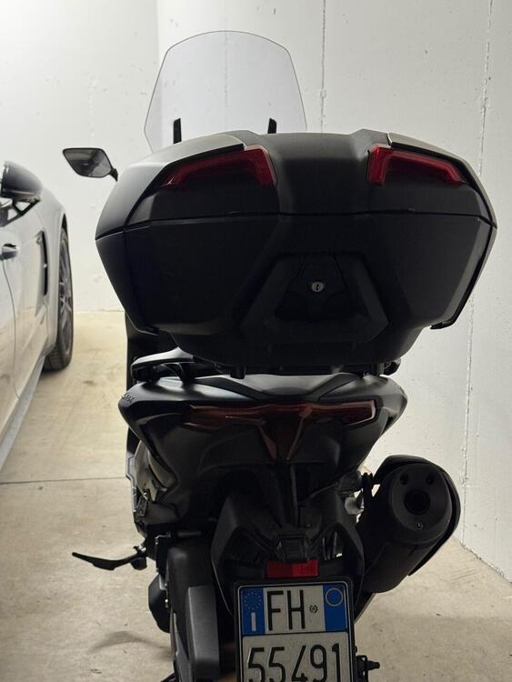 Yamaha T-Max 560 Tech Max (2022 - 24) (3)