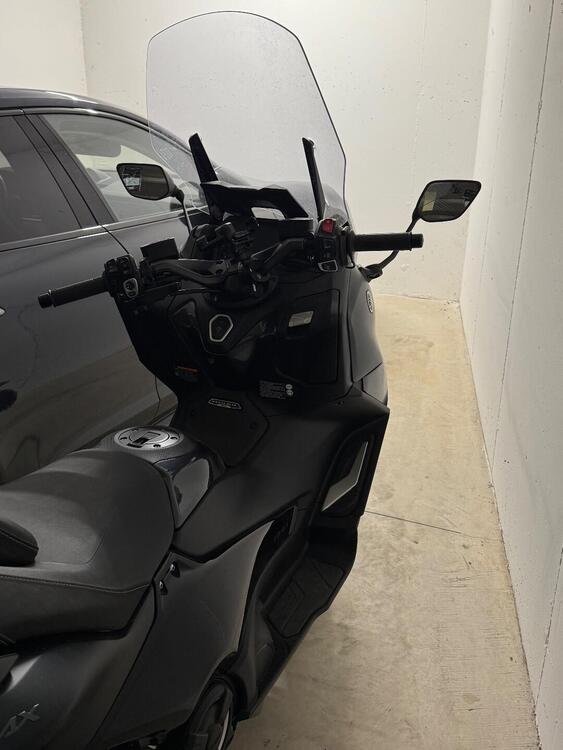 Yamaha T-Max 560 Tech Max (2022 - 24) (5)