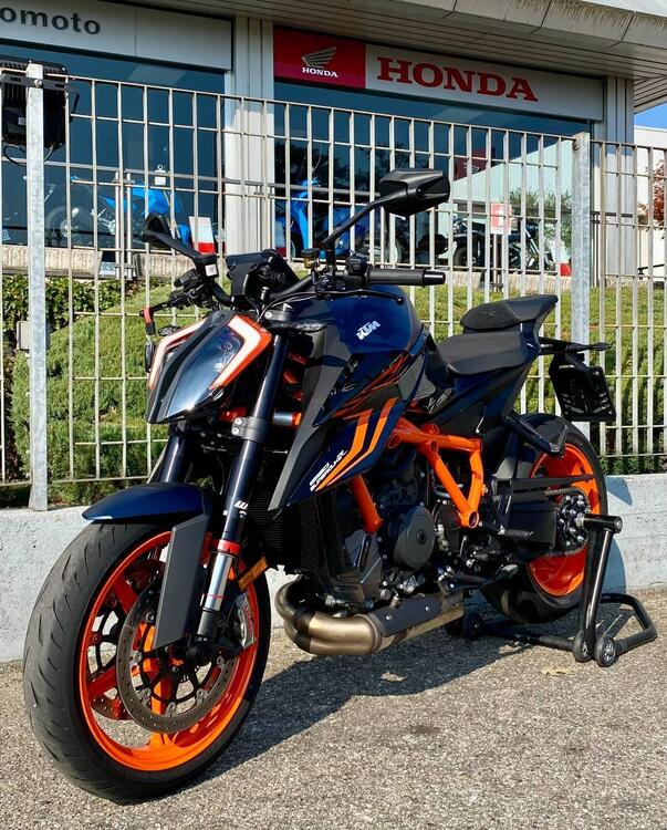 KTM 1290 Super Duke R (2022 - 23) (2)