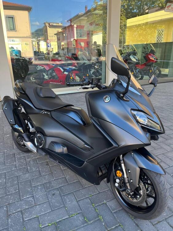 Yamaha T-Max 560 (2022 - 24) (3)