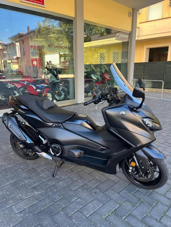 Yamaha T-Max 560 (2022 - 24)