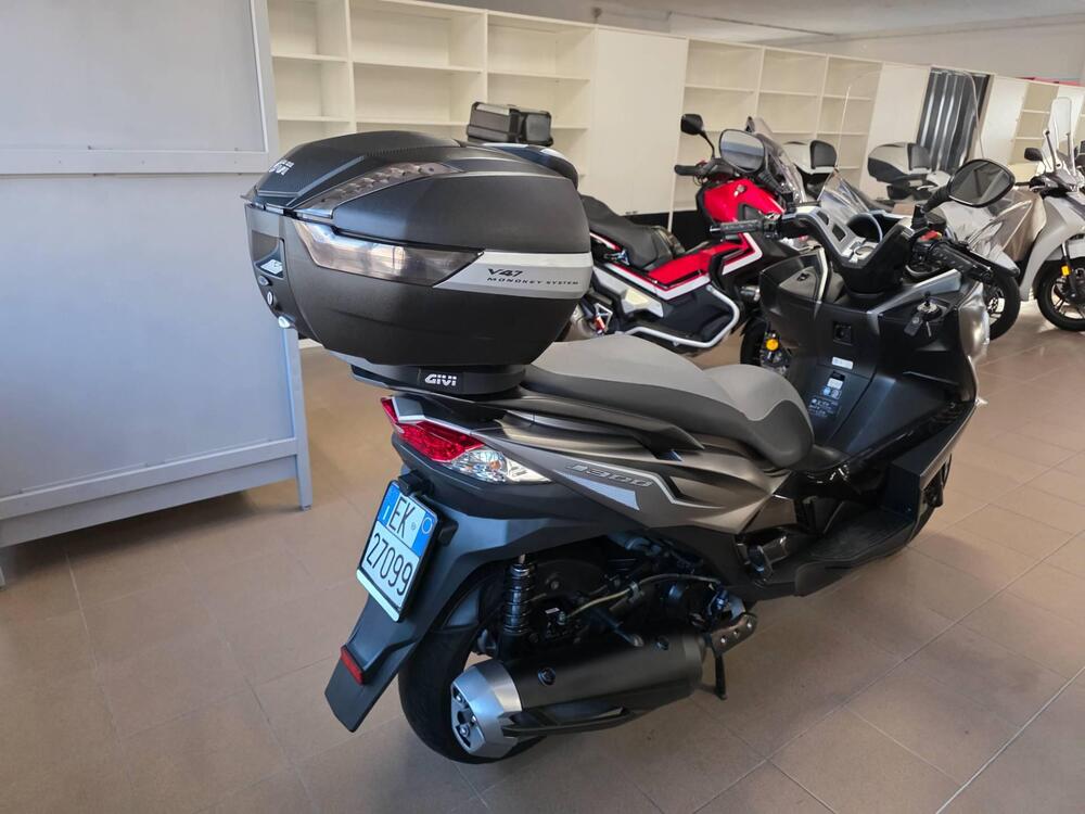 Kawasaki J 300 (2017 - 21) (3)