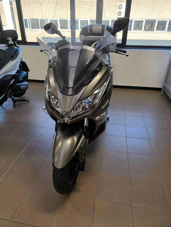 Kawasaki J 300 (2017 - 21) (4)