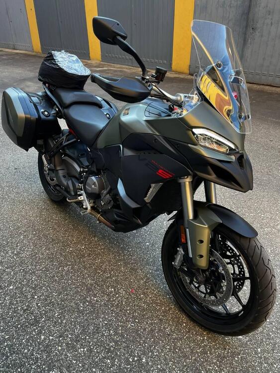 Ducati Multistrada V2 S (2025) (2)