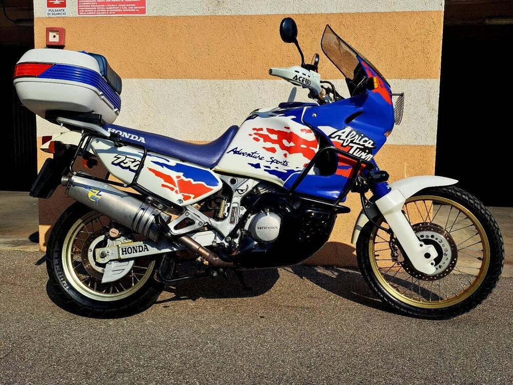Honda Africa Twin XRV 750 (1993 - 95) (4)