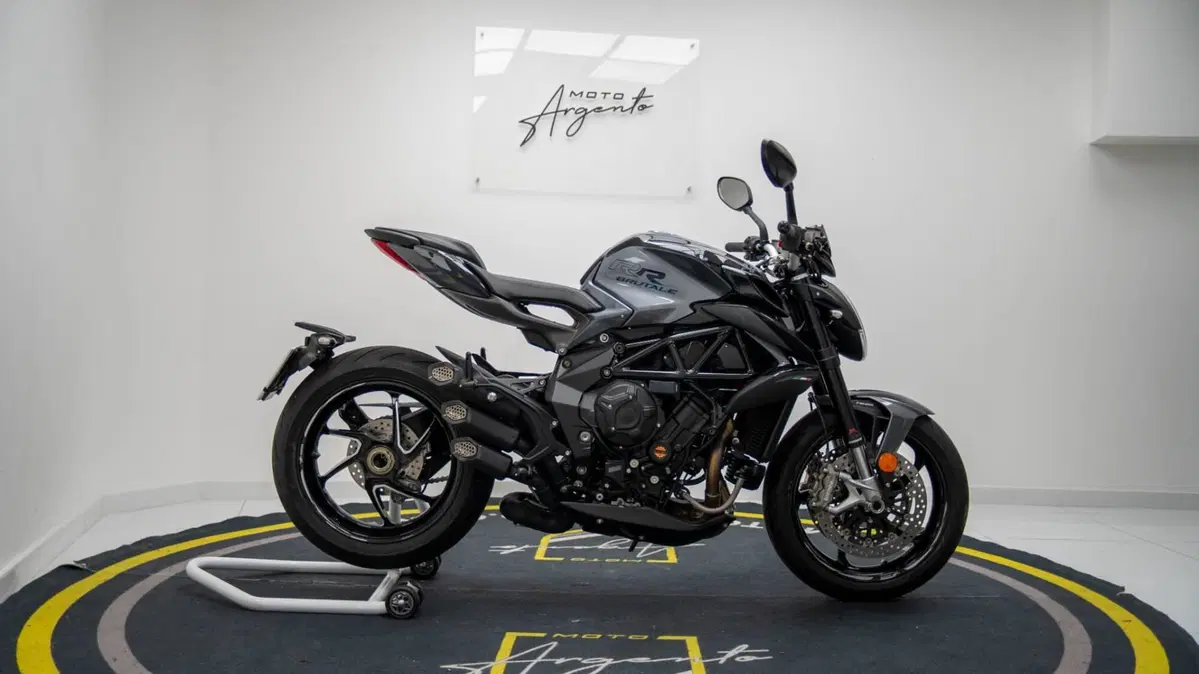 MV Agusta Brutale 800 RR (2021 - 25) (2)