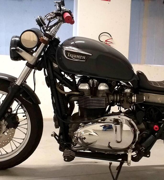 Triumph Bonneville T100 (2001 - 07) (4)