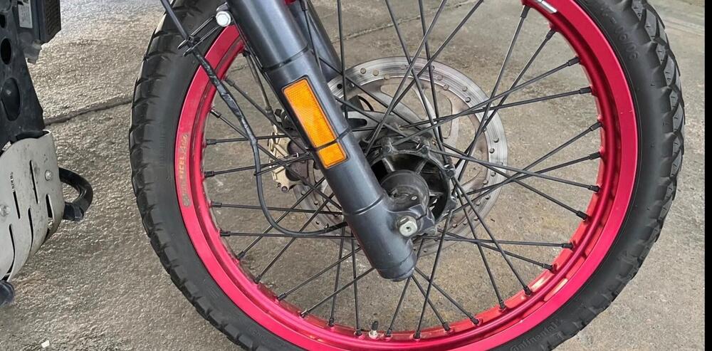 Royal Enfield Himalayan 411 (2017 - 20) (2)