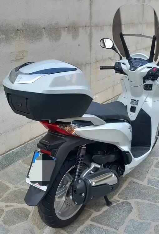 Honda SH 300 i ABS (2016 - 20) (5)