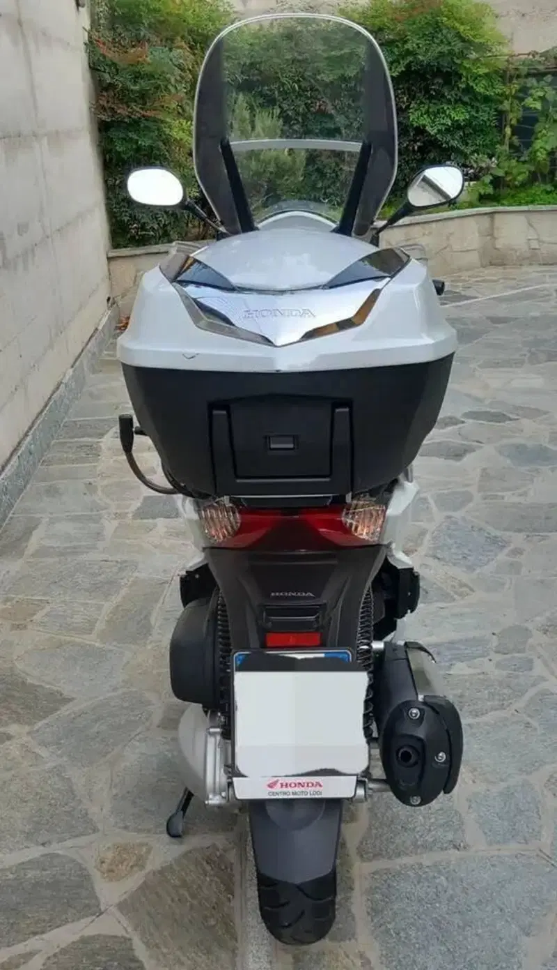 Honda SH 300 i ABS (2016 - 20) (10)