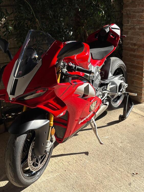 Ducati Panigale V4 S (2025) (3)