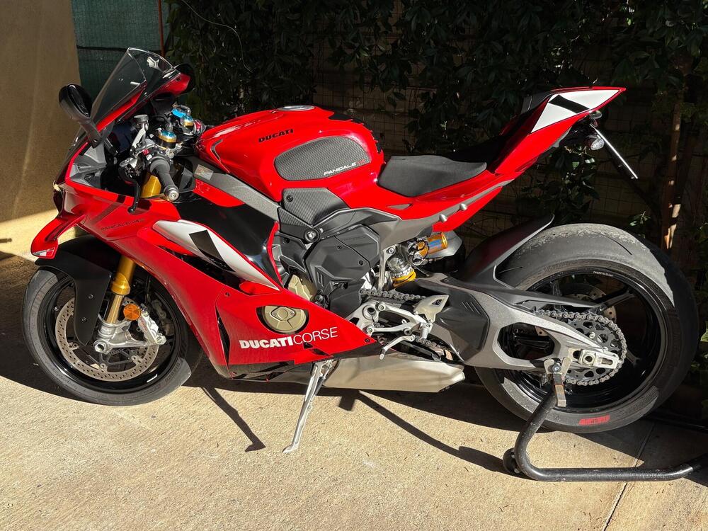 Ducati Panigale V4 S (2025) (4)