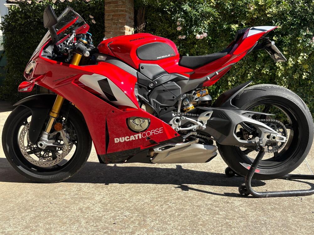 Ducati Panigale V4 S (2025)