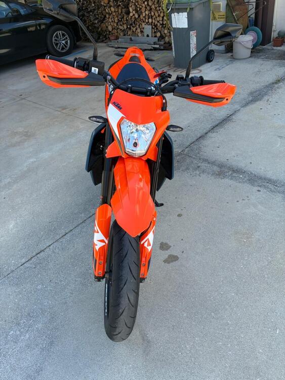 KTM 690 SMC R (2023 - 25) (2)