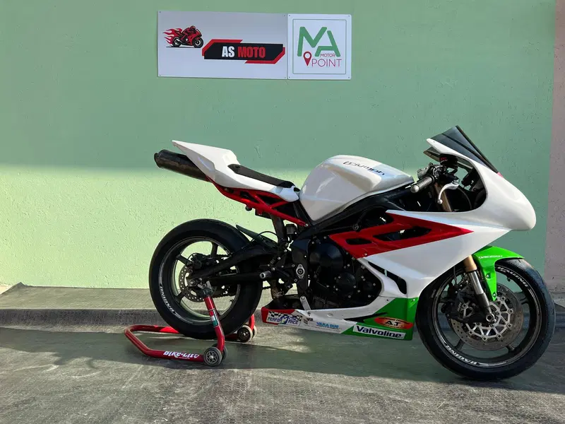 Triumph Daytona 675 ABS (2009 - 13) (2)