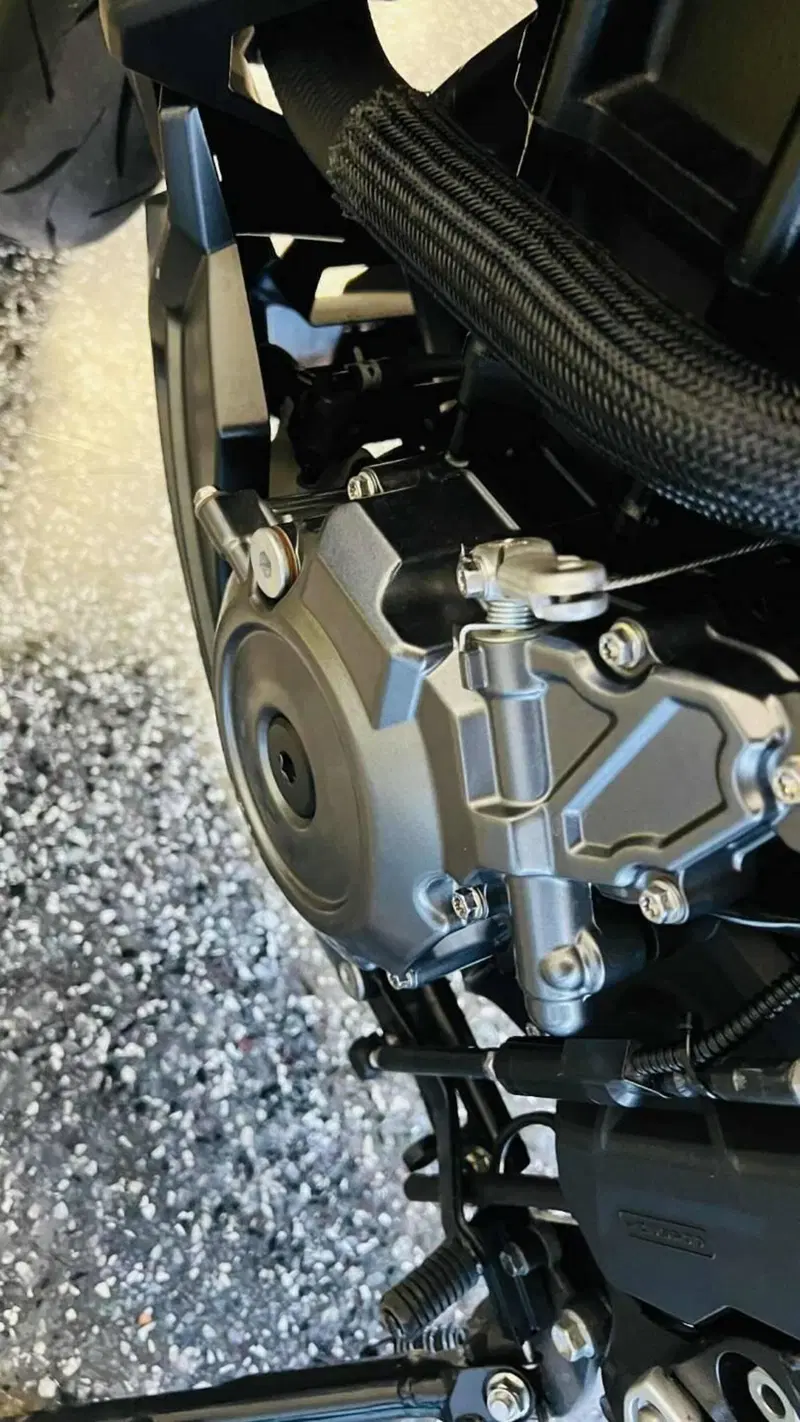 Suzuki GSX-8R (2024 - 26) (5)