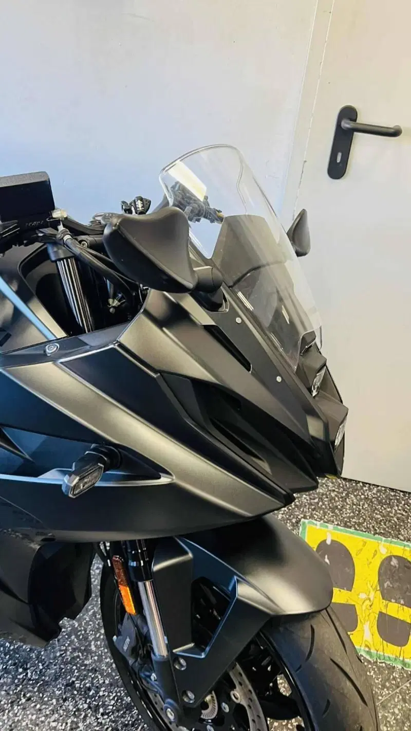 Suzuki GSX-8R (2024 - 26) (12)