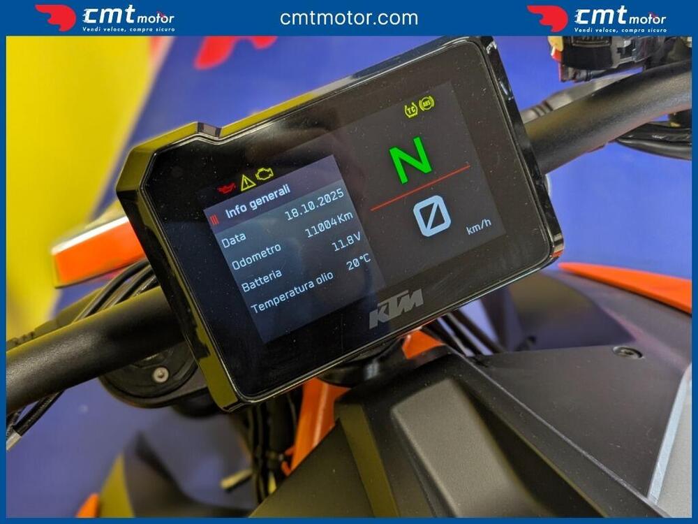 KTM 1290 Super Duke R (2022 - 23) (5)