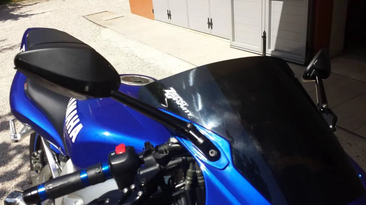 Yamaha YZF R6 (1999 - 00) (9)