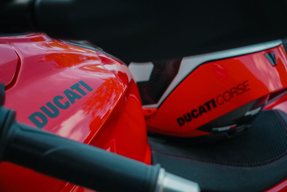 Ducati Streetfighter V2 S (2025) (2)