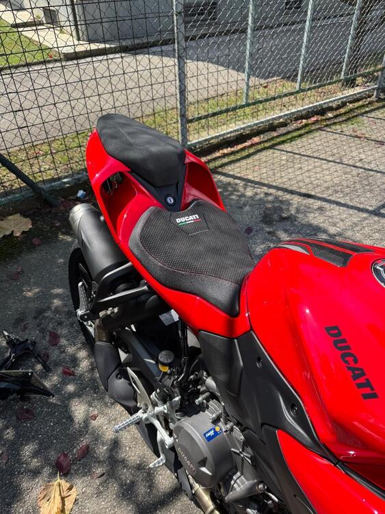 Ducati Streetfighter V2 S (2025) (5)