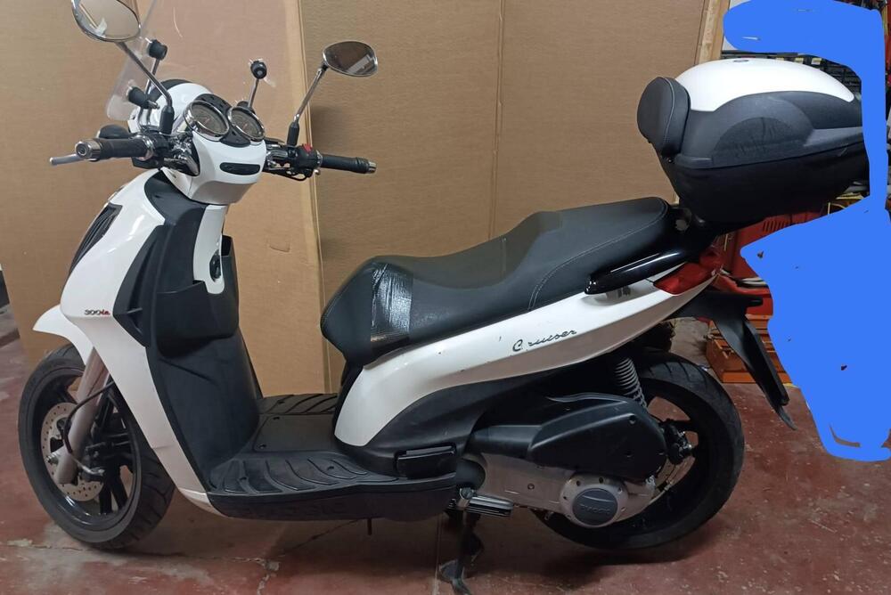 Piaggio Carnaby Cruiser 300 (2008 - 13) (5)