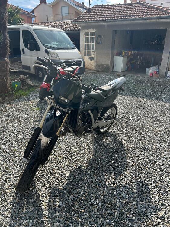 Husqvarna SM 125 (2009) (3)