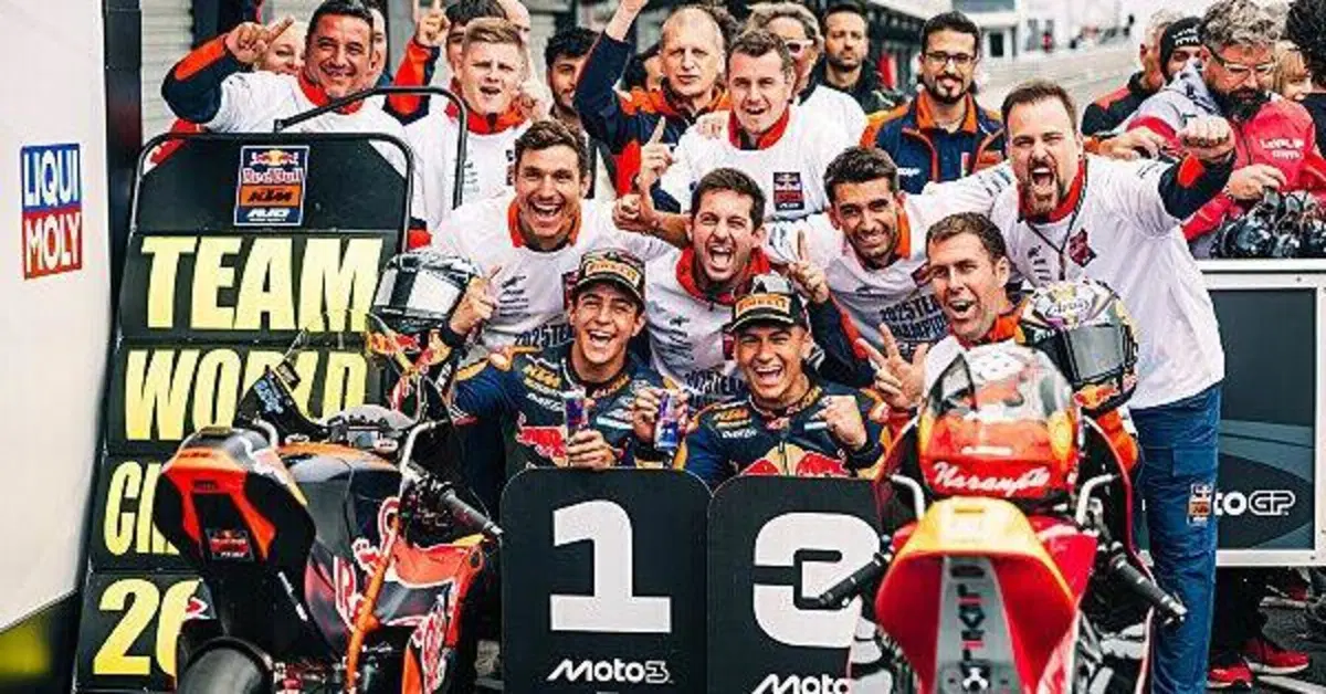 MotoGP 2025. GP dell'Australia. Moto3: Jos&eacute; Antonio Rueda fa 10 (e lode)! Completano il podio Joel Kelso e Alvaro Carpe