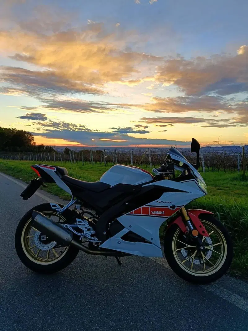 Yamaha YZF R125 (2023 - 26)