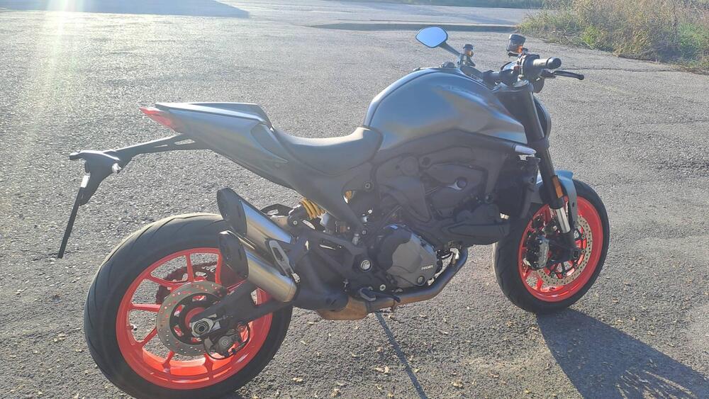 Ducati Monster 937 + (2021 - 25) (3)
