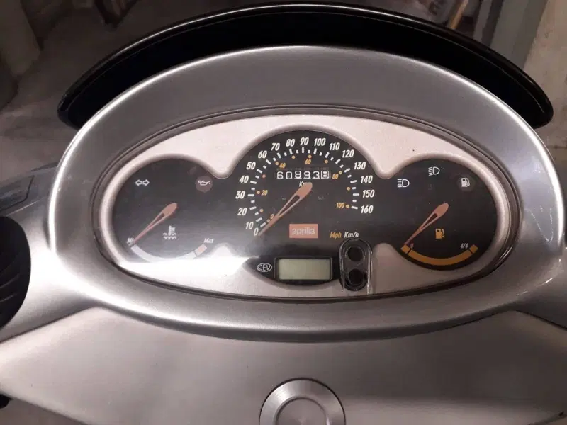 Aprilia Leonardo 150 (1997 - 02) (4)