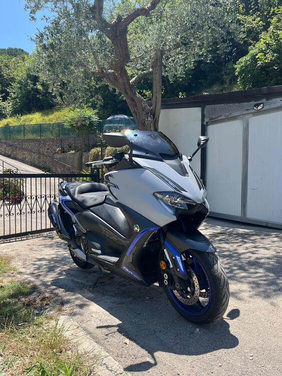Yamaha T-Max 560 (2020 - 21) (2)