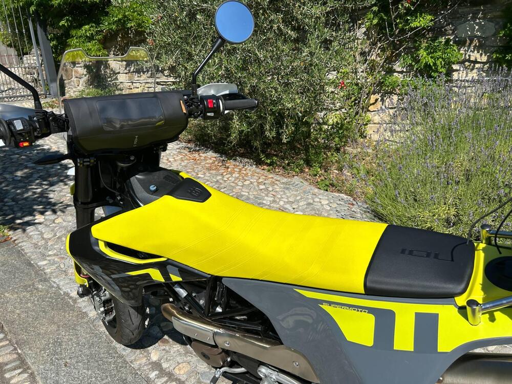 Husqvarna 701 Supermoto (2023 - 25) (5)