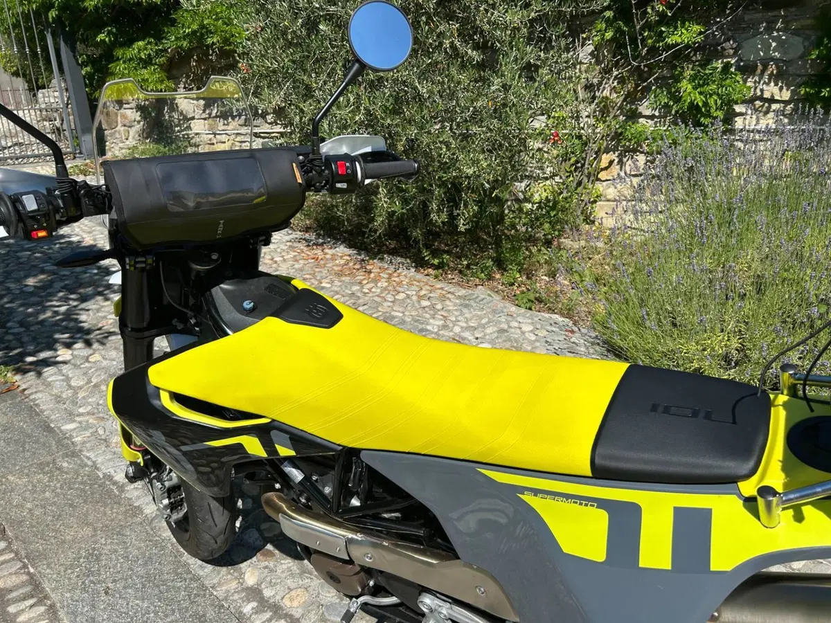 Husqvarna 701 Supermoto (2023 - 25) (5)