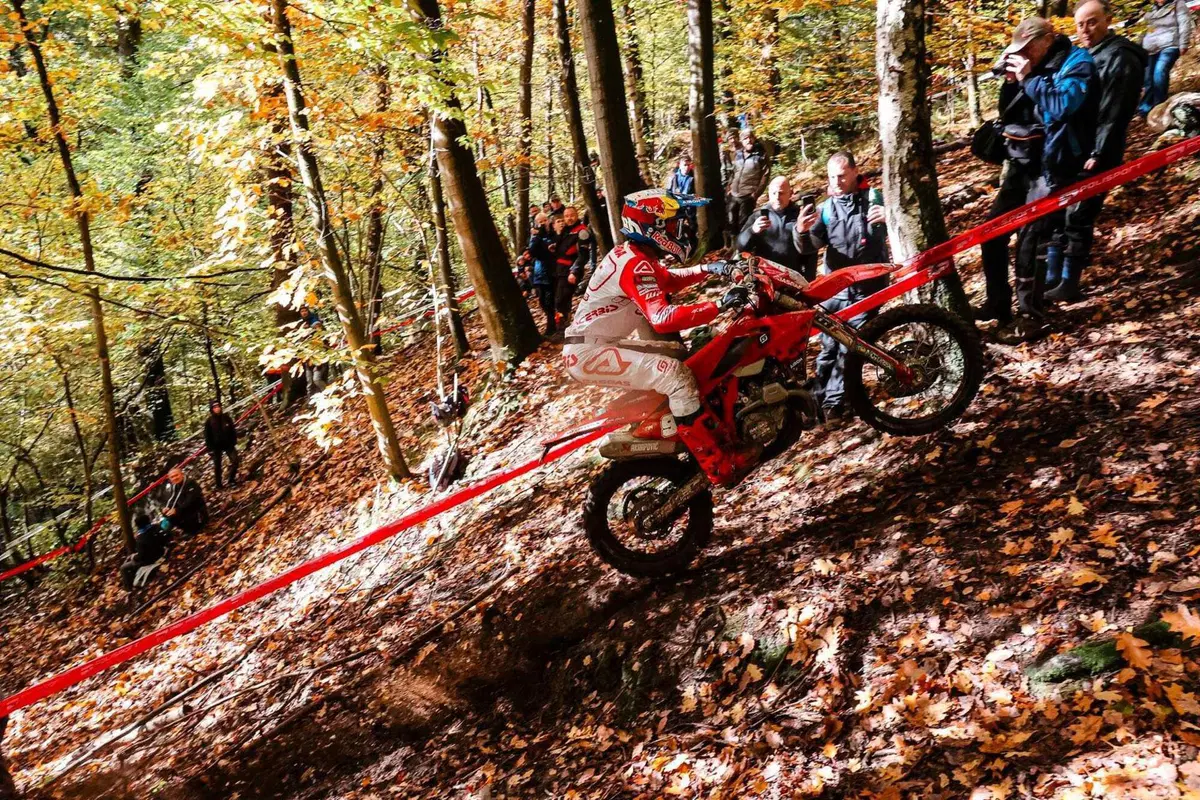 EnduroGP25 #7 Germania D2. Podio finale stellare: 3 Fuoriclasse, 4 Mondiali [VIDEO] (5)