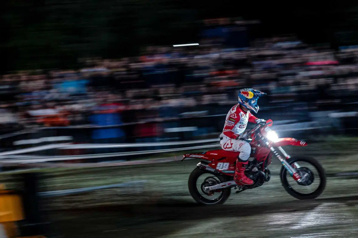 EnduroGP25 #7 Germania D2. Podio finale stellare: 3 Fuoriclasse, 4 Mondiali [VIDEO] (11)