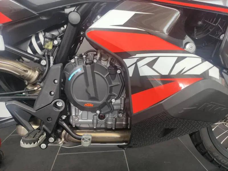 KTM 890 Adventure L (2022) (6)