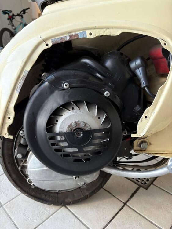 Piaggio Vespa 50 special  (4)